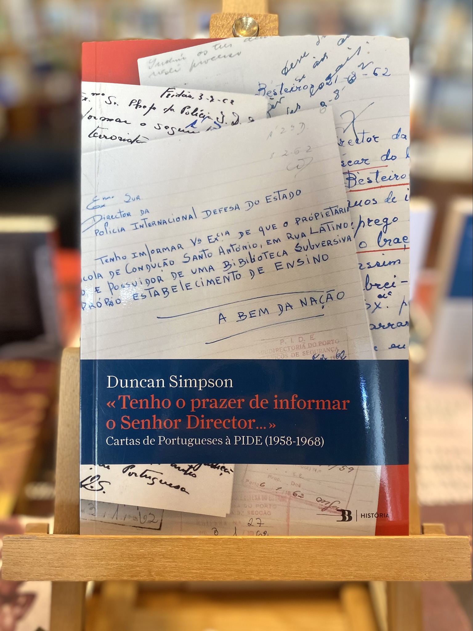 TENHO O PRAZER DE INFORMAR O SENHOR DIRECTOR